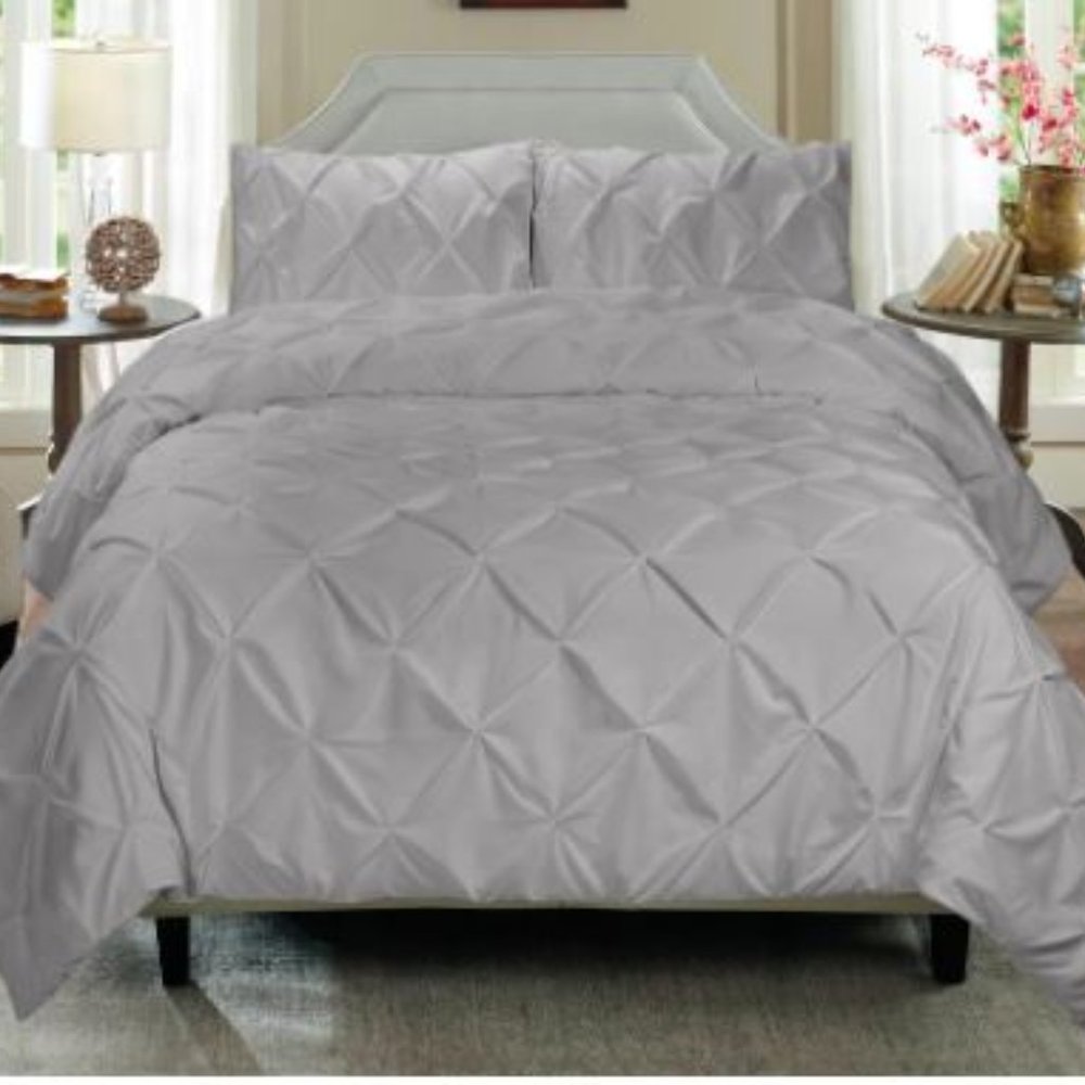 + Swift Grey Pintuck Twin Duvet Cover Set